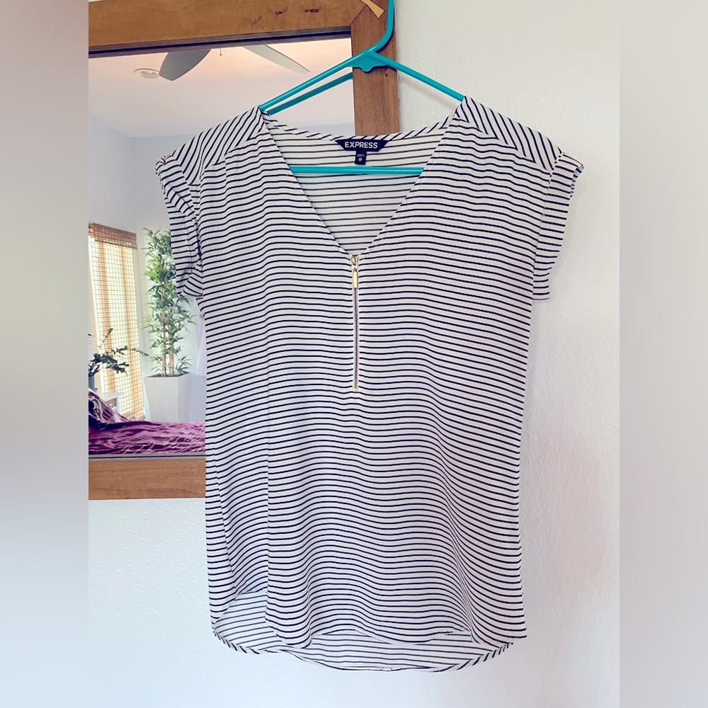 White with black stripes Express top